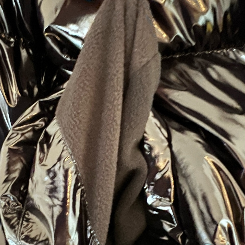 Noize “Coco” Cropped Glossy Puffer NEW - Picture 11 of 14